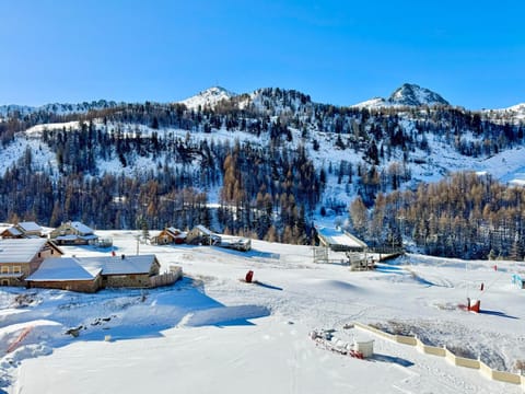Skiing, Mountain view, Mountain view