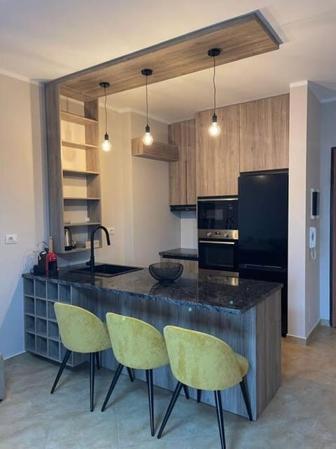 Kitchen or kitchenette, Kitchen or kitchenette