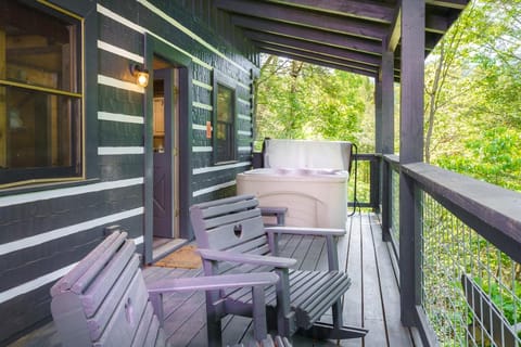 Love Leigh by Stony Brook Cabins Cabin in Pittman Center