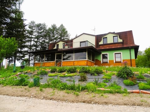 Property building, Spring, Day, Garden, Garden view