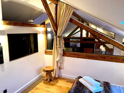 stylische Alpenlounge mit Pool, Sauna und Jacuzzi, für bis zu 22 Personen Chalet in Tyrol