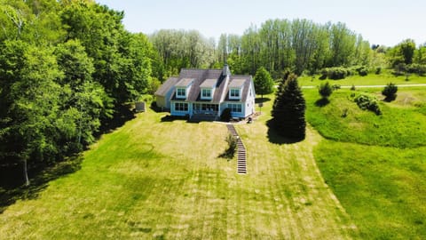 Sandhill House - Spectacular Lake Home with Toys! House in Crystal Lake