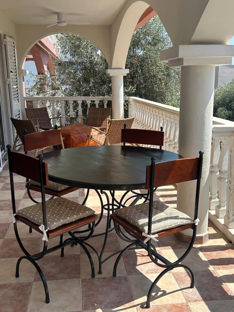 Balcony/Terrace, Dining area