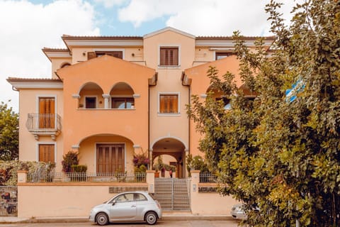 Property building, Day, Parking