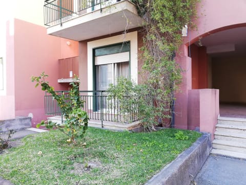 Property building, Garden, Garden view