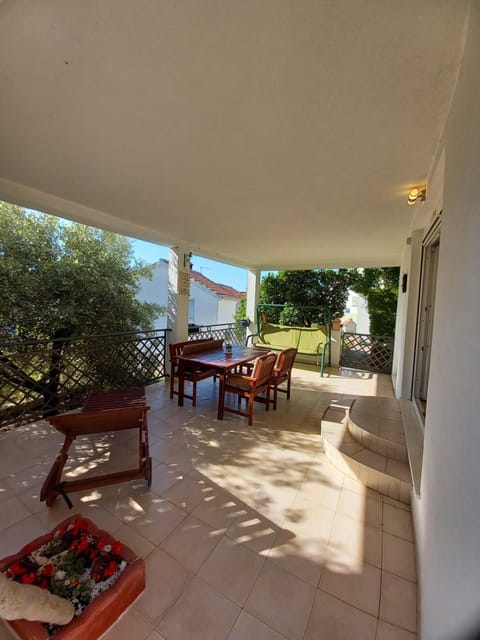 Marina Crveni Apartman Apartment in Split-Dalmatia County