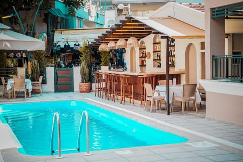 Property building, Restaurant/places to eat, Garden, View (from property/room), Other, Seating area, Pool view, Swimming pool, Entertainment, Drinks, Alcoholic drinks, Non alcoholic drinks, Inner courtyard view, internet