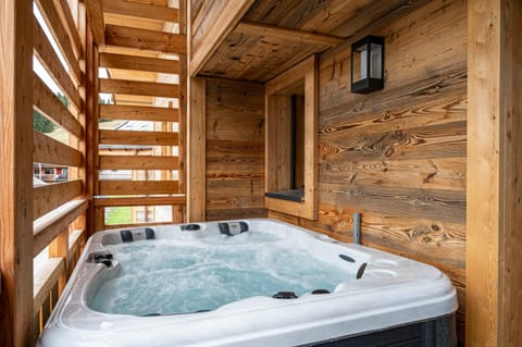 Hot Tub, Balcony/Terrace
