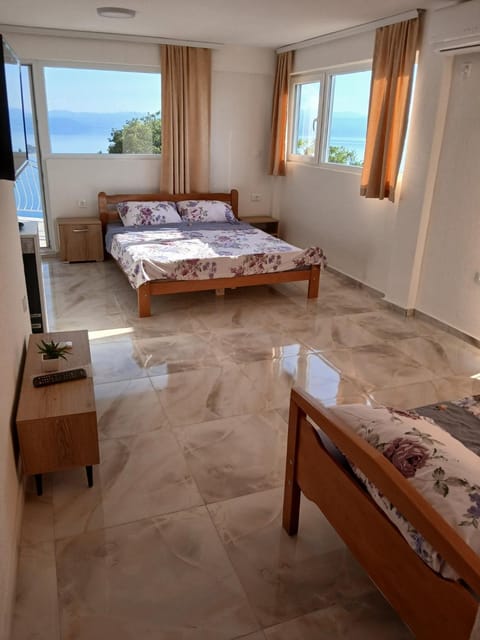 Natural landscape, Bedroom