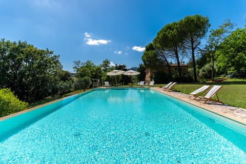 Luxury Villa Tre Querce W View - Private e Relaxing Location under stars Villa in Tuscany