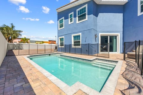 Fortebello Beachside 170 With PRIVATE POOL House in Indian Harbour Beach