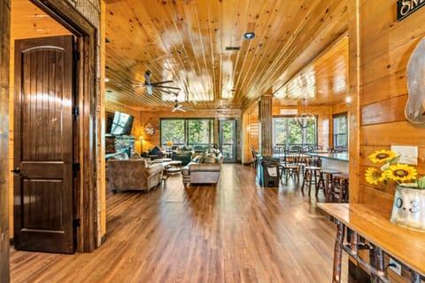The Great Maple Retreat by Stony Brook Cabins Cabin in Gatlinburg