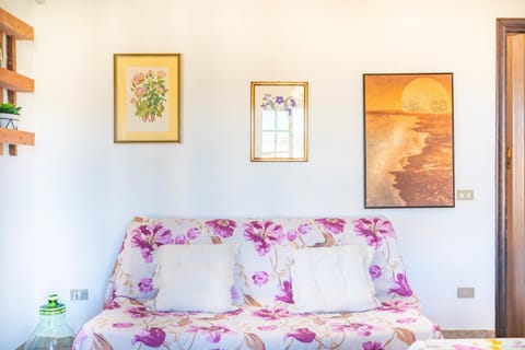 Perla Marina, Estate Infinita, Is Mortorius House in Quartu Sant'Elena