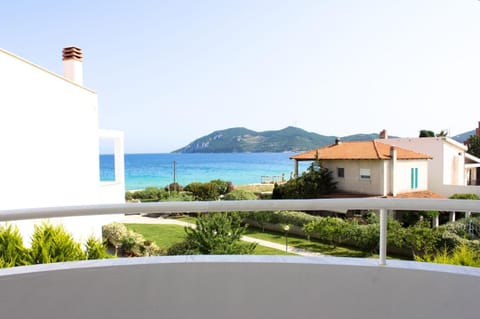 View (from property/room), Balcony/Terrace, Sea view