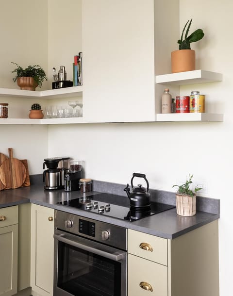 Coffee/tea facilities, Kitchen or kitchenette