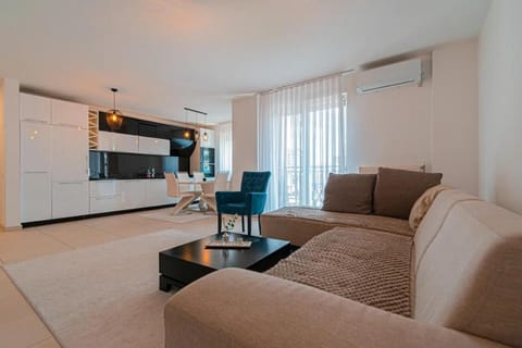 Modern Getaway - Bus Station Stay Apartment in Serbia