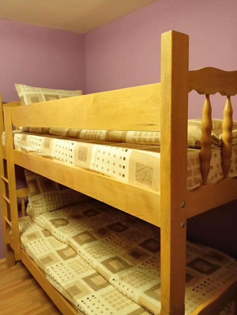 Bed, Bedroom, bunk bed