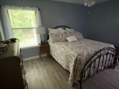 Cheers Easy Street Townhouse House in Tallahassee