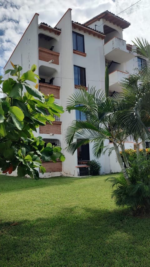 Property building, Natural landscape, Garden, Garden view