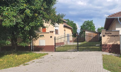Property building, Day, Street view