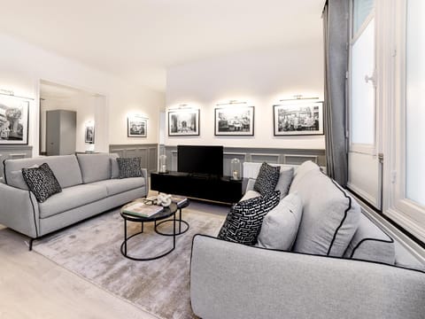 LivinParis - Luxury AC 4 Bedrooms Auteuil Eiffel Apartment in Paris