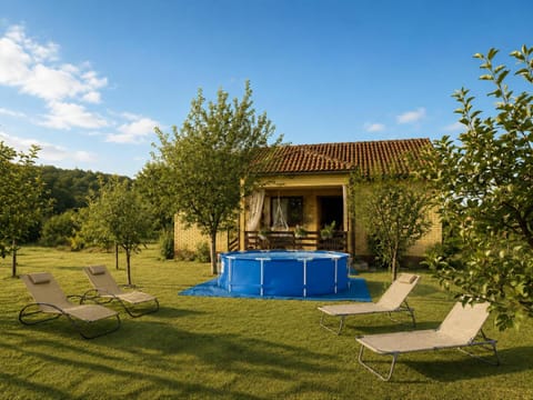 Day, Natural landscape, Garden view, Pool view, Swimming pool, sunbed