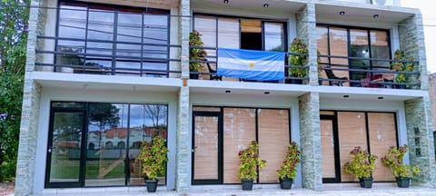 Property building, Day, Balcony/Terrace