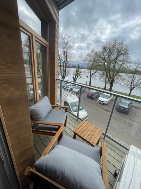Natural landscape, Balcony/Terrace, Lake view, Parking