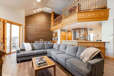 Strawberry Park #605 condo Apartment in Beaver Creek