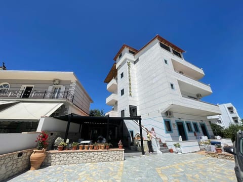 Property building, Day