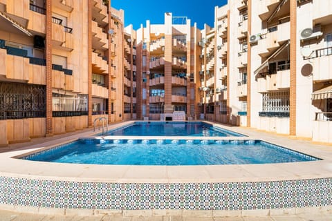 Property building, Day, Pool view, Swimming pool