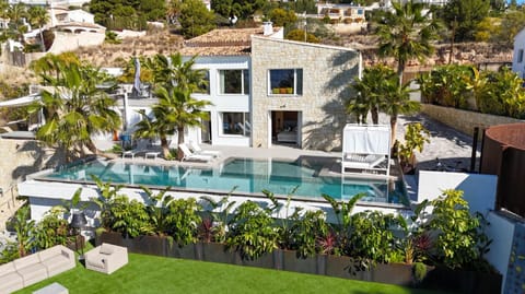 Property building, Bird's eye view, Garden, Garden view, Swimming pool