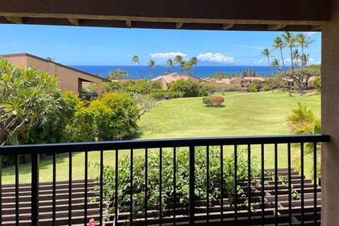 New Listing! - Wailea Ekahi 39E - Luxurious Ocean View Condo, Split AC! House in Wailea