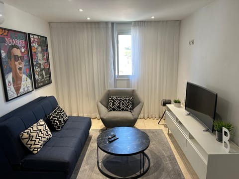 TV and multimedia, Seating area, Evening entertainment