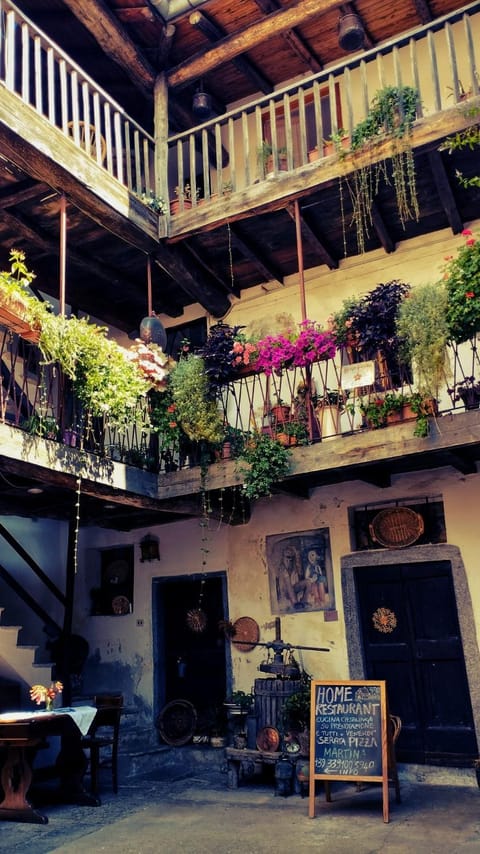 Property building, Balcony/Terrace