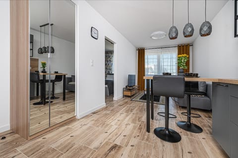 Kitchen or kitchenette, Living room, Dining area