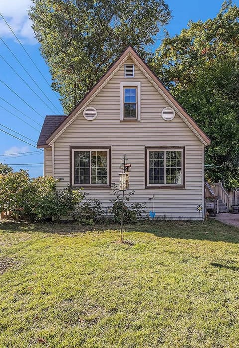 Summit Place By Dnw Investments House in Muskegon Heights