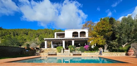 Property building, Natural landscape, Swimming pool