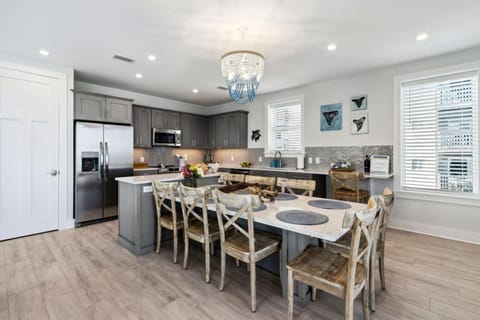 Ocean Lookout 2 - Heated Pool, Beachfront Deck, Stunning Ocean Views House in Fernandina Beach