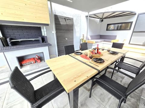 BBQ facilities, Dining area, pet friendly