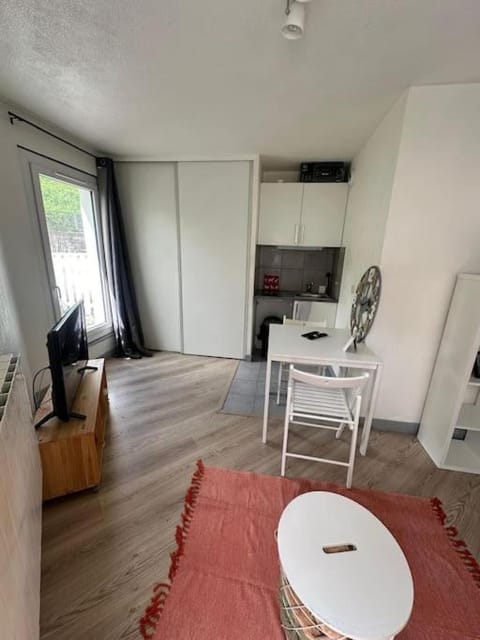 Studio Sud Paris Apartment in Île-de-France