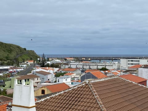 City view, Sea view