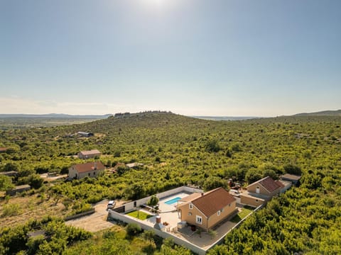 Day, Natural landscape, Mountain view