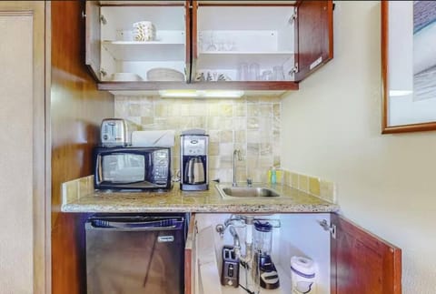 Kitchen or kitchenette, toaster