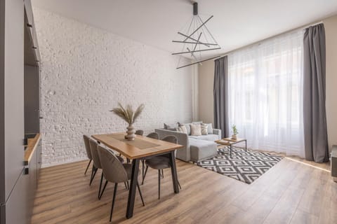 Living room, Photo of the whole room, Seating area, Dining area
