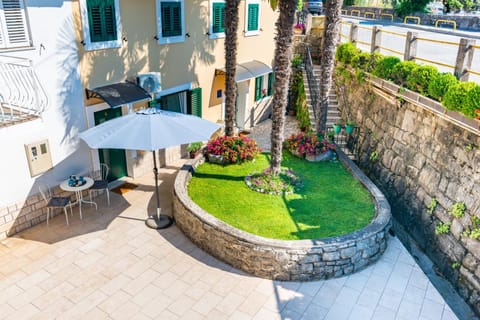Property building, Garden