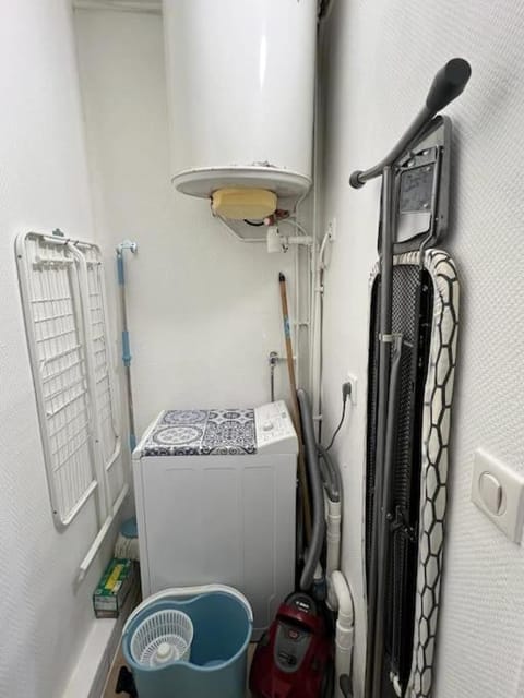 Châteaux 5 minute, Parking Gratuit hauteur 2 m Apartment in Versailles