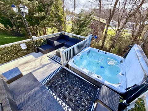 Day, Natural landscape, Hot Tub