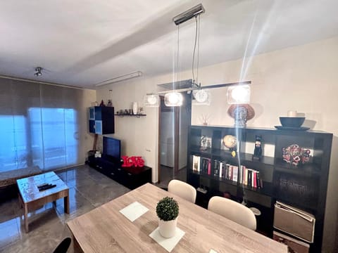 Library, Dining area