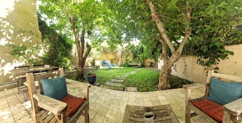 Patio, Spring, Day, Garden, Garden, Dining area, Garden view